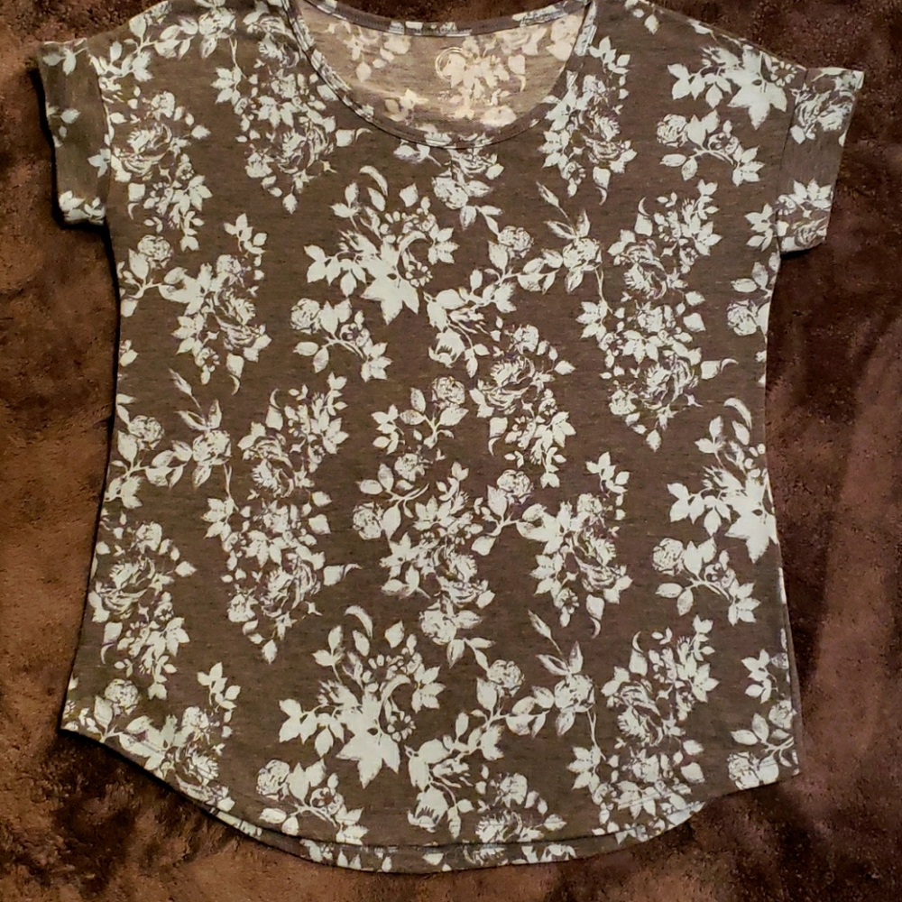Maurices top